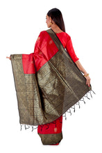 Red-base-with-Black-aanchal-and-Golden-zari-all-body-zari-work-saree-SNCS1121-4